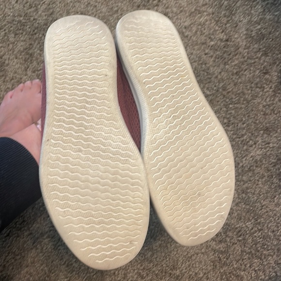 Allbirds size 8 loafers cranberry - Picture 3 of 4